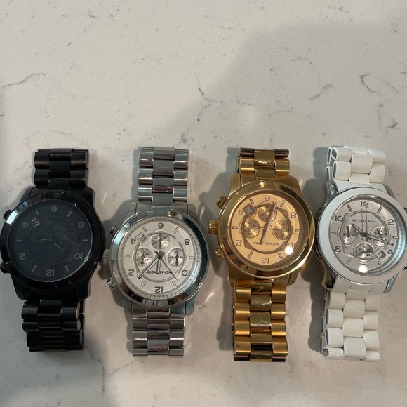 Rose gold oversize Michael Kors watch - Picture 2 of 2